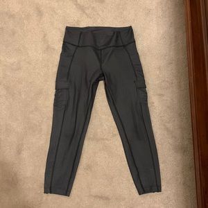 Lululemon pocket cropped tights sz 10